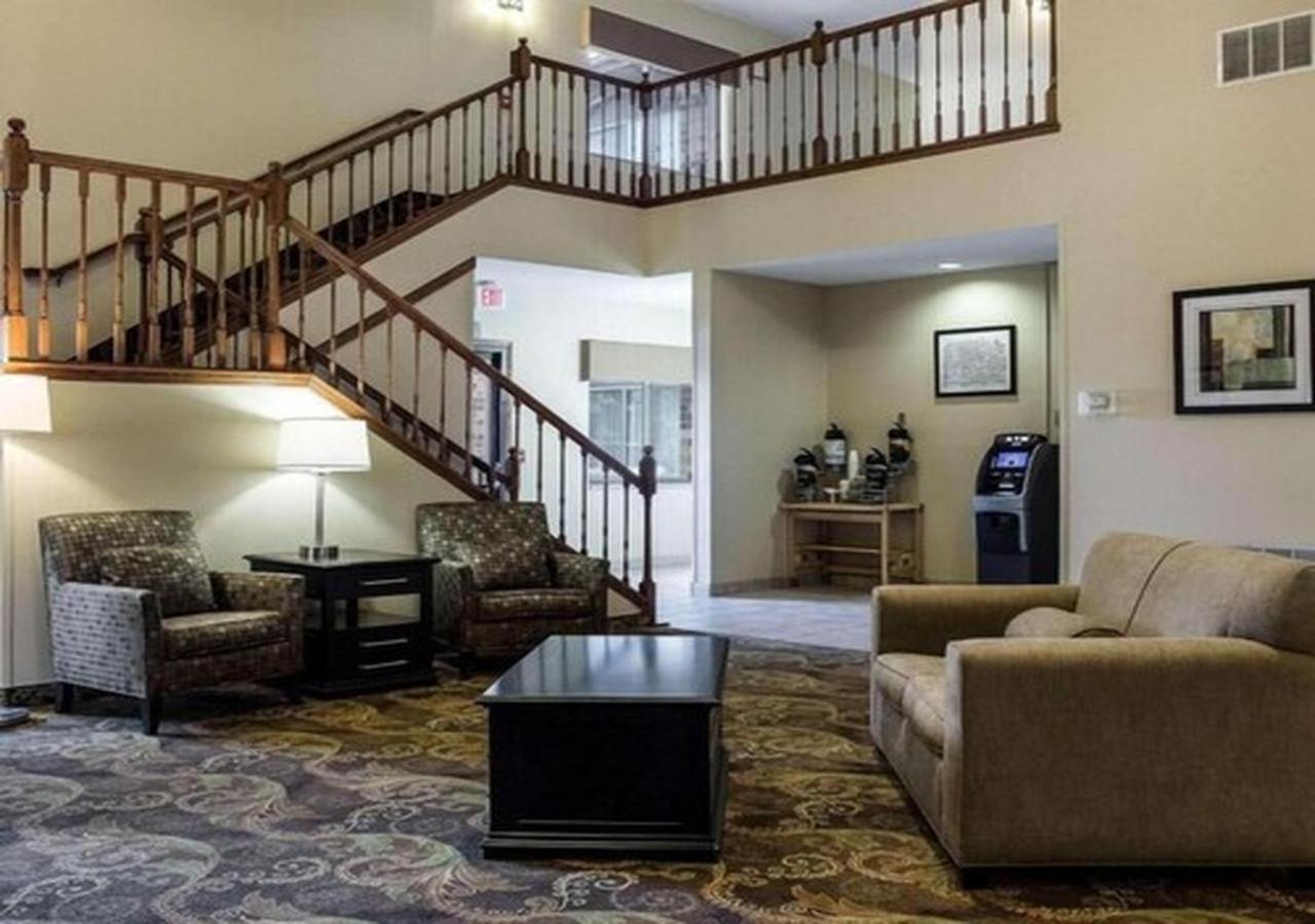 Quality Suites Near West Acres Fargo Extérieur photo