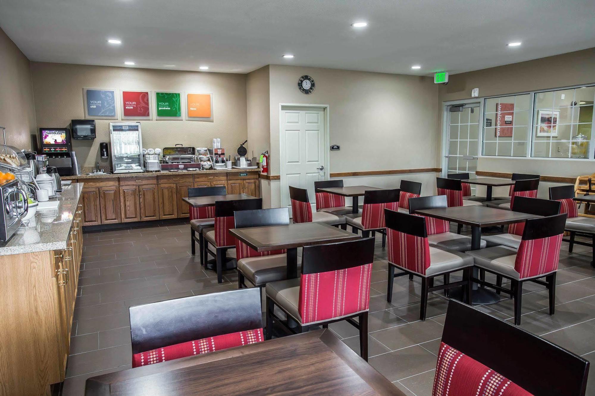 Quality Suites Near West Acres Fargo Extérieur photo