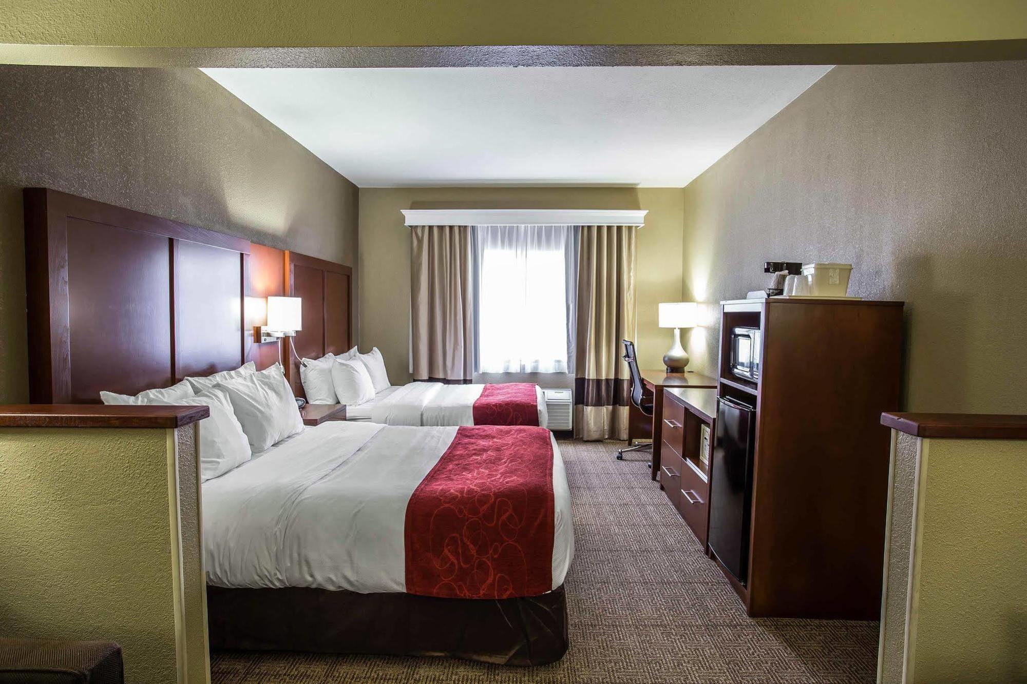 Quality Suites Near West Acres Fargo Extérieur photo