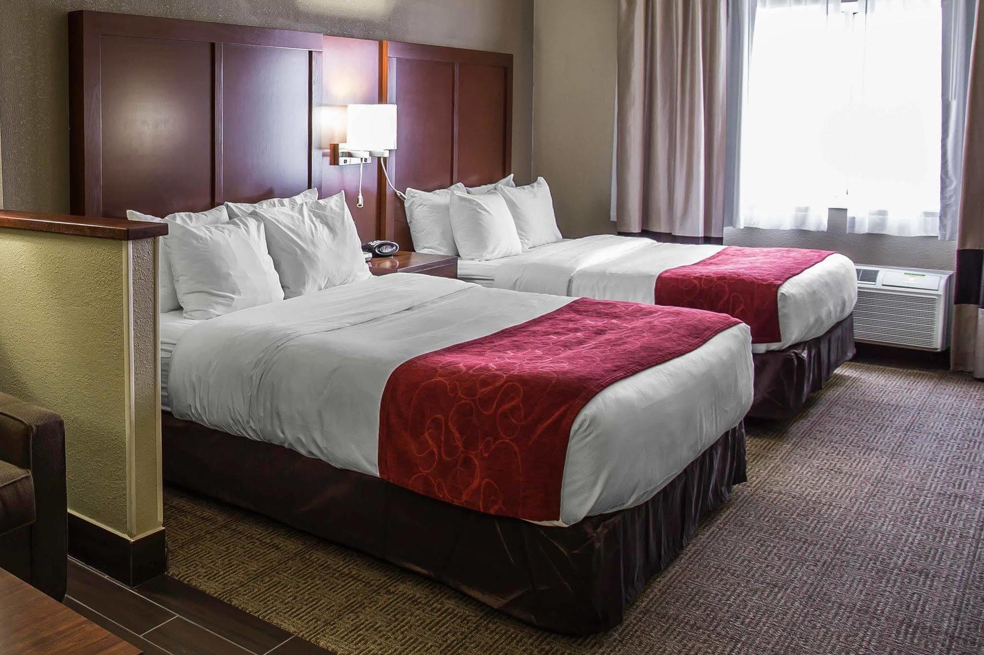 Quality Suites Near West Acres Fargo Extérieur photo